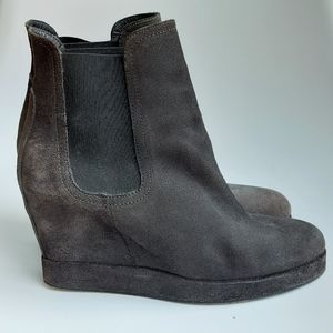 Surface to Air anthracite suede Alley Ankle wedge booties, EU40, GUC